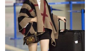 女生踢足球是否必须穿长袜，这些要点你得知道