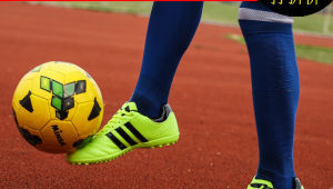哪款足球脚感轻一点？探寻让你踢球更轻松的足球选择