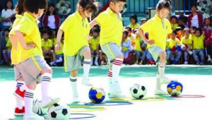 报足球班对孩子有益吗?探究足球班给孩子带来的诸多影响