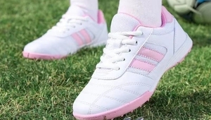 100元学生足球鞋哪款好？全方位解析助你选到心仪之选