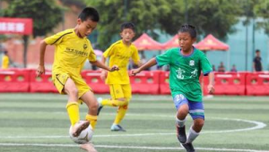 十六岁适合练足球吗？开启足球梦想，这个年纪正当时！