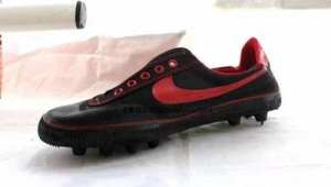 足球鞋在哪买既便宜又好?这些购买渠道别错过