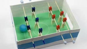 怎么用胶带制作足球吗