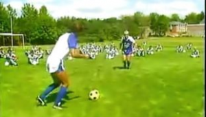 踢足球能用假动作吗？探讨足球假动作的合理性与运用技巧