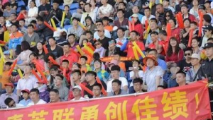 青岛小孩学足球好去处，家长必看的足球学习指南！