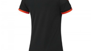 女生穿足球服适合休闲吗?探讨足球服在女生休闲穿搭中的适配性