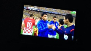 周末你常踢足球吗？畅享绿茵时光，挥洒运动激情