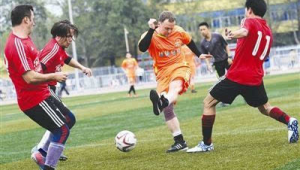 平时踢足球组队可行吗？一起来探讨组队那些事儿