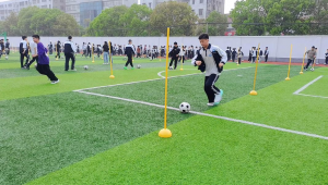 中考是否考篮足球引关注，其对学生发展影响几何