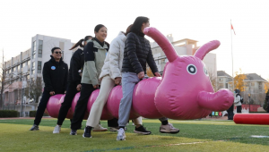 足球充气会被打爆吗？揭秘足球充气背后的安全“气压线”