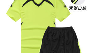 足球裤里有口袋吗?来贴吧一起探讨足球裤口袋那些事儿