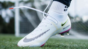 id定制足球鞋价格几何？是贵有其因还是另有隐情？