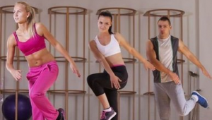 身高160能踢足球吗？小个也能在绿茵场绽放光芒