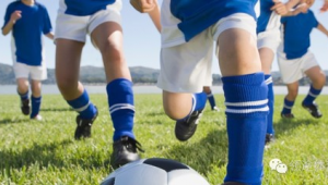 身体不协调适合踢足球吗?探索足球与身体协调性的关联