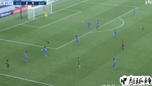 足球后卫能否出半场?规则解读与实战中的关键考量