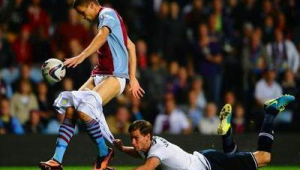 足球场拉球裤是否违法,背后真相你了解吗