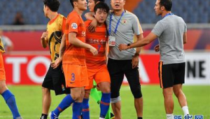 鲁能足球在济南哪比赛啊