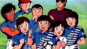 跑到足球场扣篮是否犯规？探究这一特别场景下的规则疑问