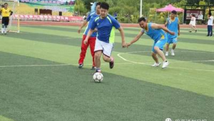 足球花样多就代表有实力？实力与花样之间的关系探讨