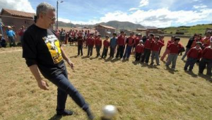 秘鲁孩子会踢足球吗?探寻足球在秘鲁少儿群体中的普及状况