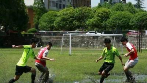 你喜欢踢足球的男生吗？探寻足球少年独特魅力与别样风采