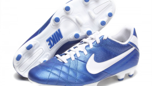 唯品会儿童足球鞋推荐，哪款才是孩子在球场上的最佳之选？