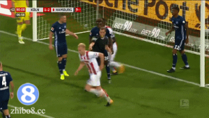 足球踢到胸口不适，去医院该挂哪科问诊？