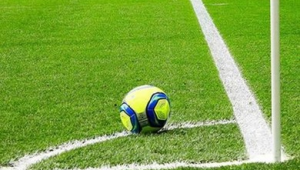 足球死球后球权如何变化？解析规则背后的奥秘