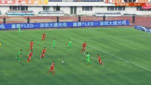 足球跑全场打门是否算犯规，规则细节你了解多少？