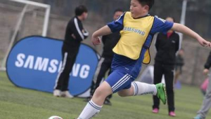 孩子学足球会影响长个子吗?真相来了!