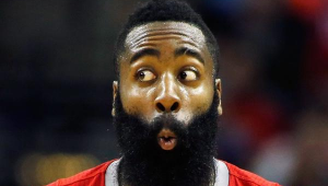 在外围买足球真的能赚钱吗?背后隐藏着怎样的真相与风险