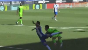 足球碰到门球线算犯规吗?探究足球规则中这一关键判定