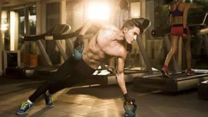 男生在部队能否踢足球？这背后的答案与意义解读