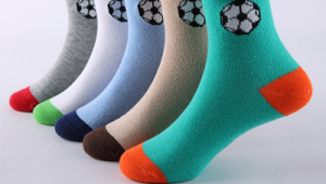 冬季女性能否穿足球袜套？答案在这里