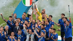 意大利足球夺冠年份全揭秘,这些时刻你知道吗?