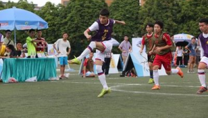 广东龙洞有足球场吗