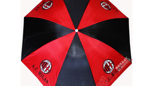 足球雨伞推荐:哪款好用一点,满足你的运动出行需求
