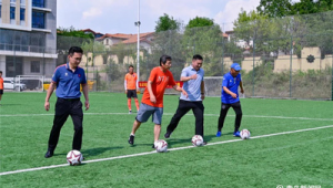 足球俱乐部是否都重视体能？