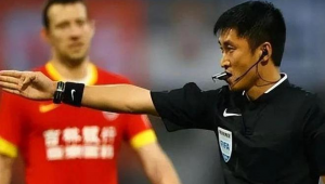 足球裁判是决定降级的吗