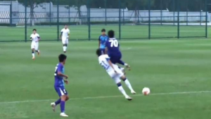 足球踢到人腿上是否算犯规，这些情况你得清楚