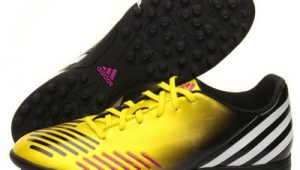 足球鞋选购指南：哪款足球鞋才是你的最佳之选？