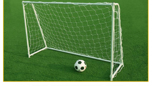 足球踢破球门是否犯规探讨