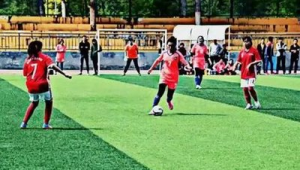 踢足球时心跳达185正常吗？解析运动中的心率奥秘