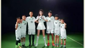 学足球要穿足球袜吗