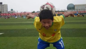 爱上足球你们后悔吗