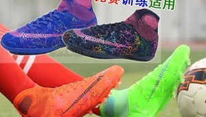 大学体育课踢足球，到底要不要买足球鞋？