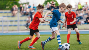 平足能否踢职业足球?这一疑问背后隐藏着怎样的答案