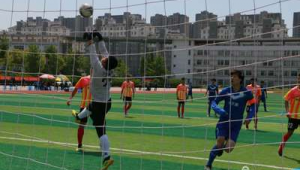 有点足球基础，踏上职业赛场之路究竟还有多远？