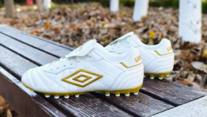 茵宝足球鞋哪款好看