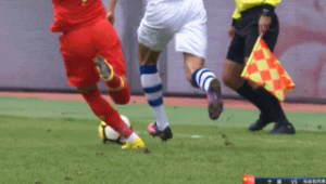 国足能否踢出会拐弯的足球？背后真相与未来之路引深思